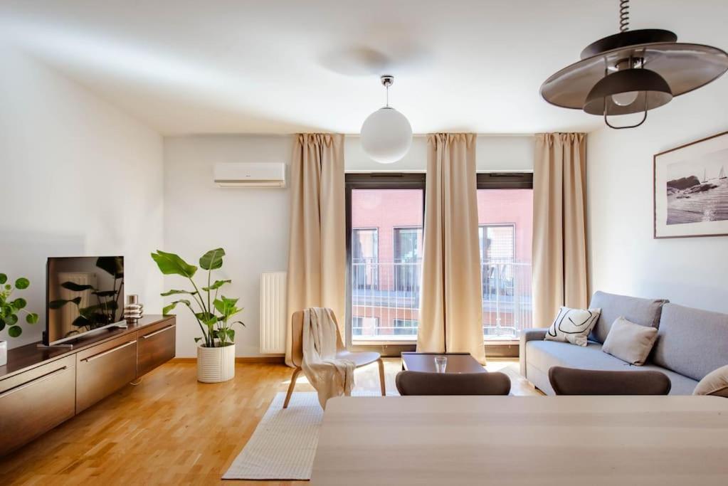Wygodny Apartament Przy Dworcu Krakkó Kültér fotó