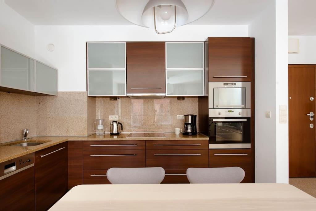 Wygodny Apartament Przy Dworcu Krakkó Kültér fotó