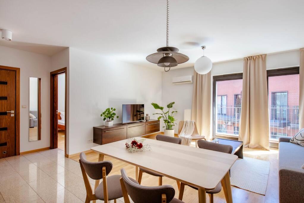 Wygodny Apartament Przy Dworcu Krakkó Kültér fotó